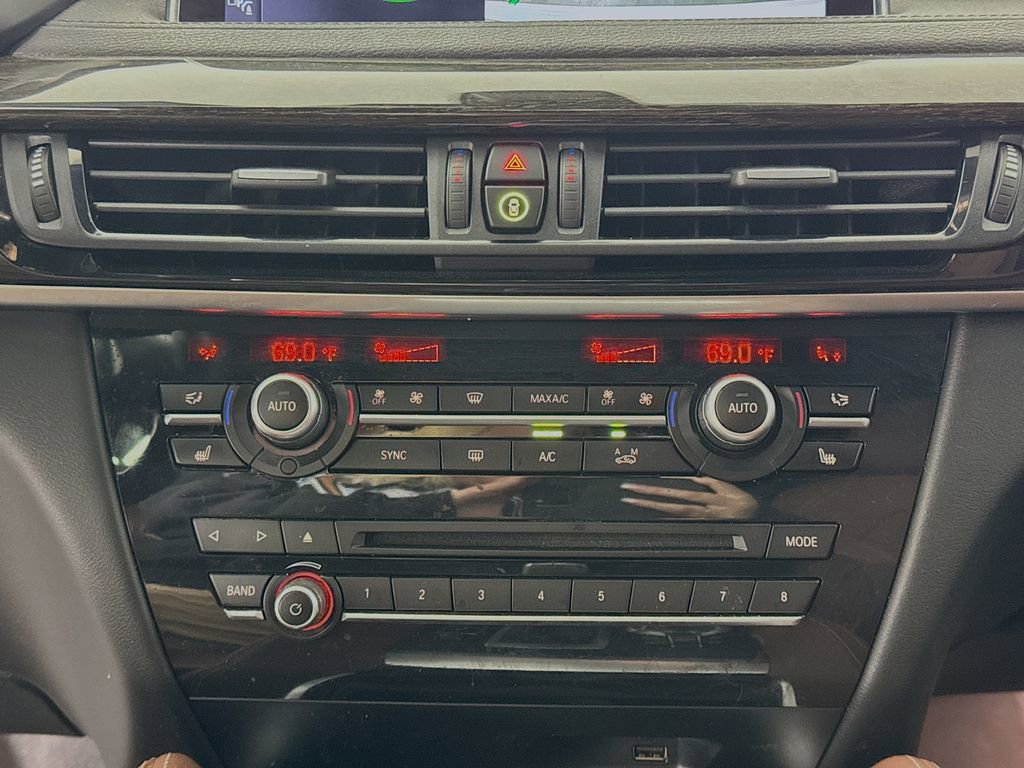 Used 2019 BMW X6 sDrive35i w/ Executive Package image 16