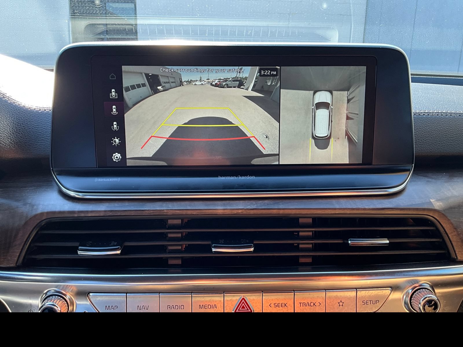 Used 2021 Kia Telluride SX w/ Towing Package FWD image 8