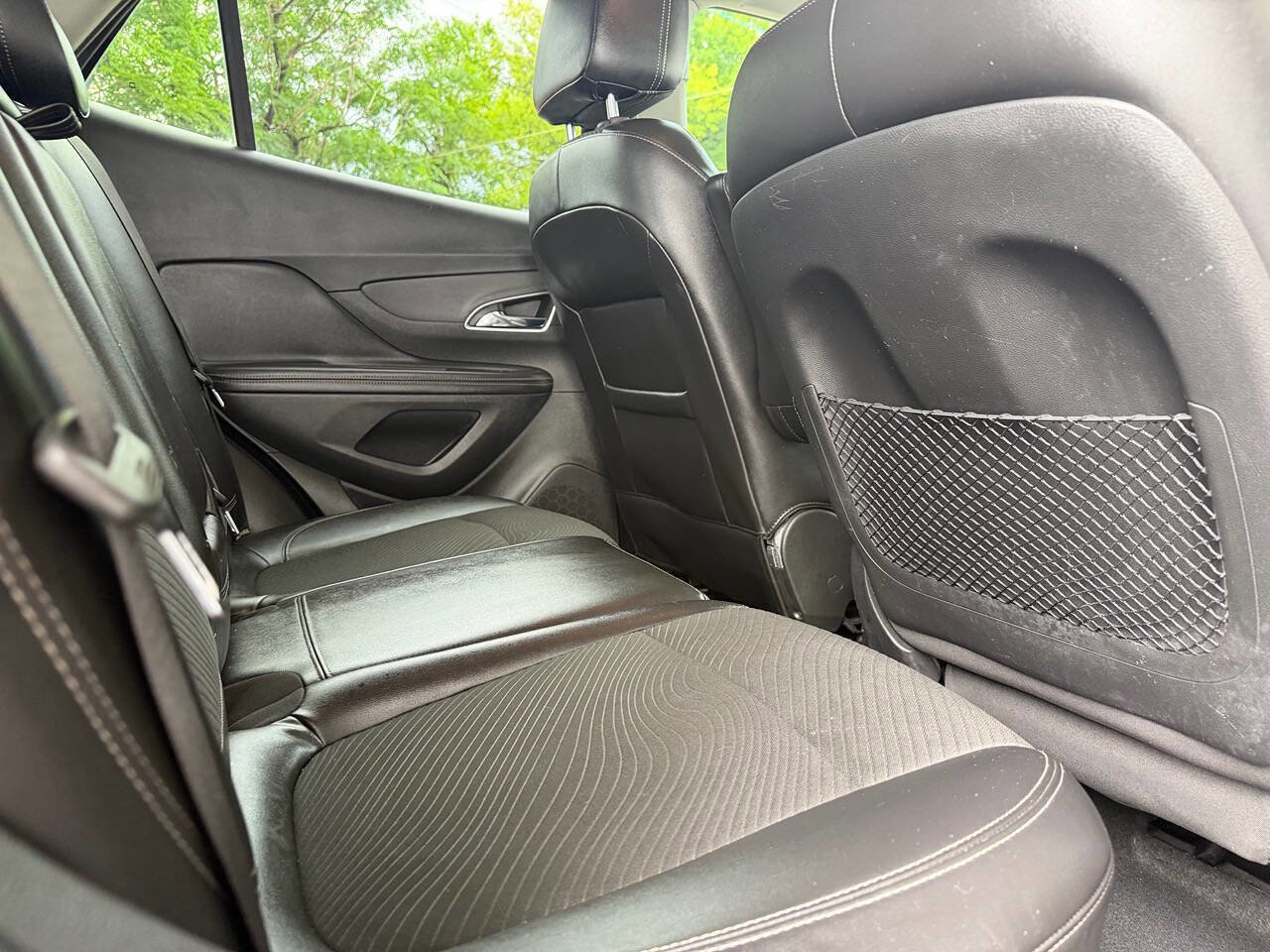 Used 2014 Buick Encore FWD image 26