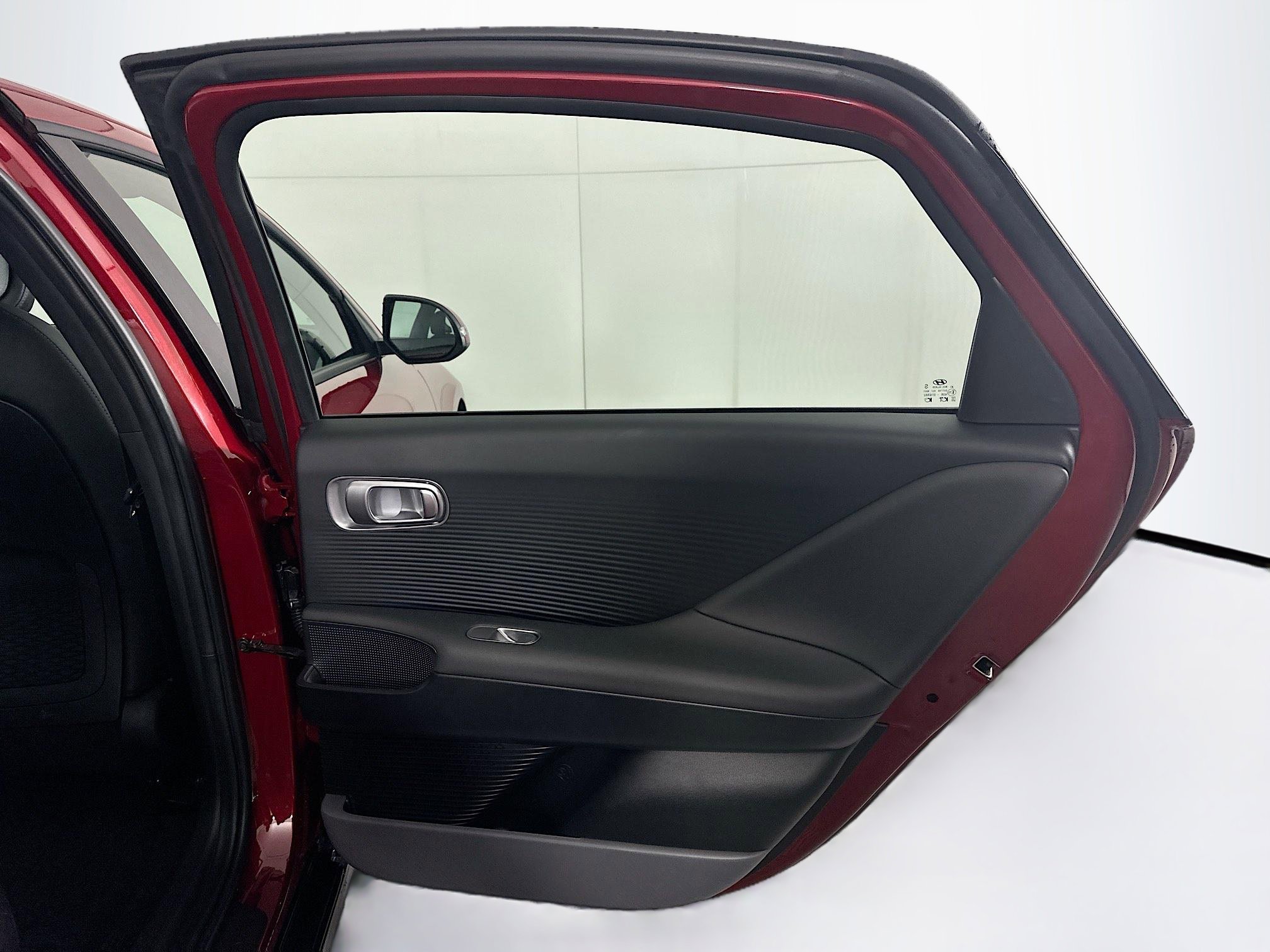 Used 2024 Hyundai Ioniq 6 SEL image 32