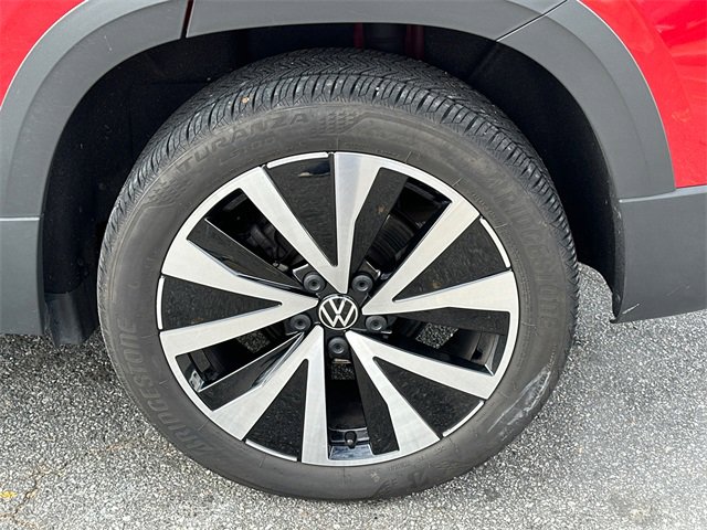 Certified 2022 Volkswagen Taos SE image 19