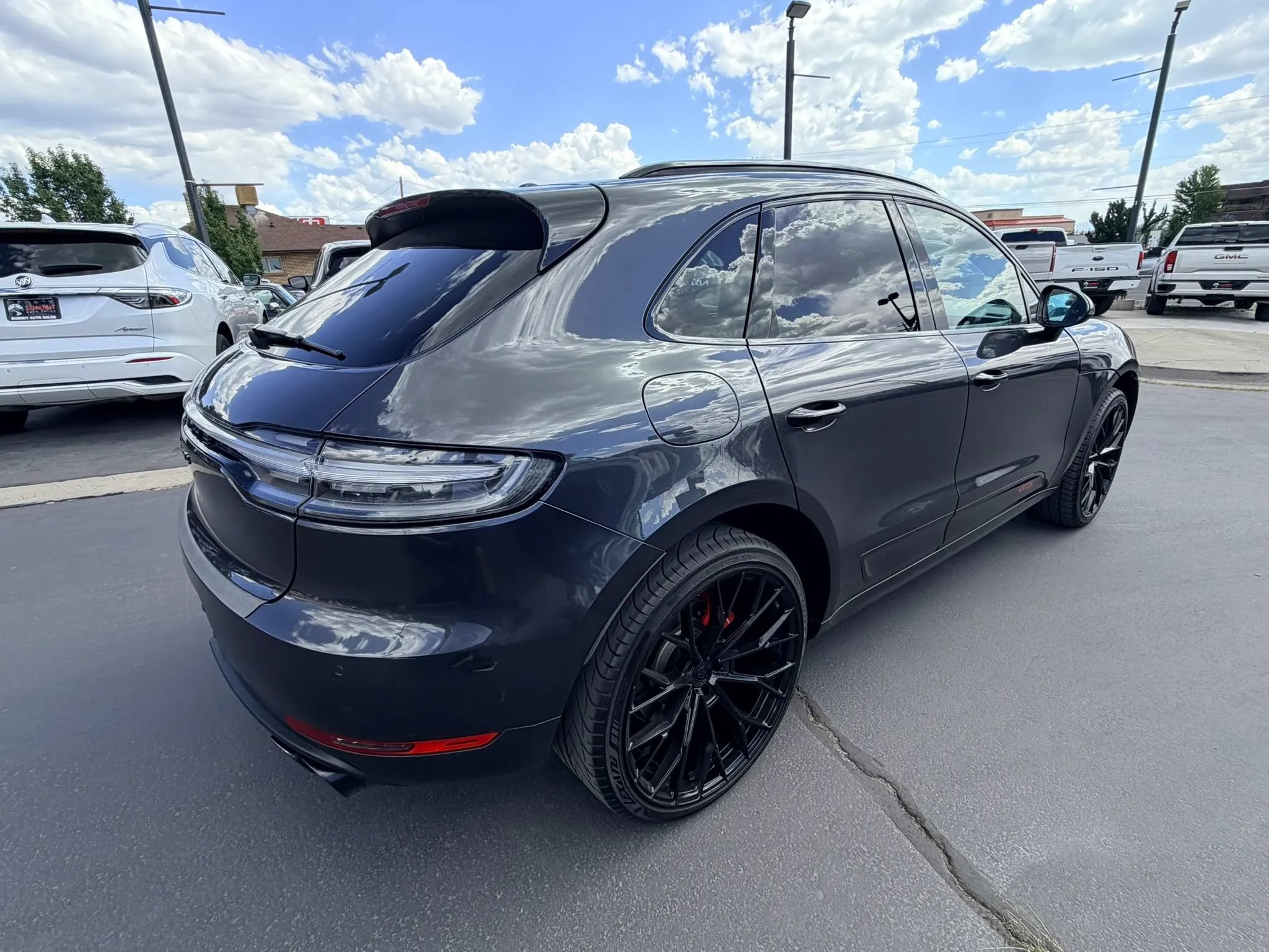 Used 2021 Porsche Macan GTS w/ Sport Chrono Package AWD/4WD image 4
