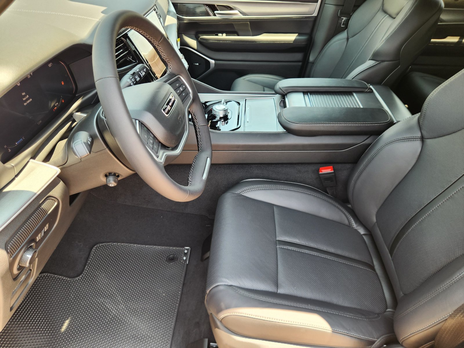 New 2026 Jeep Grand Wagoneer Limited AWD/4WD image 12