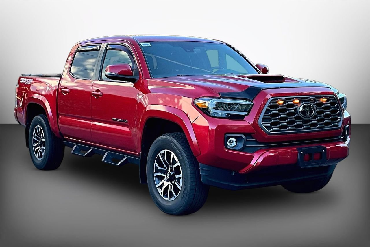 Used 2022 Toyota Tacoma TRD Sport AWD/4WD image 2