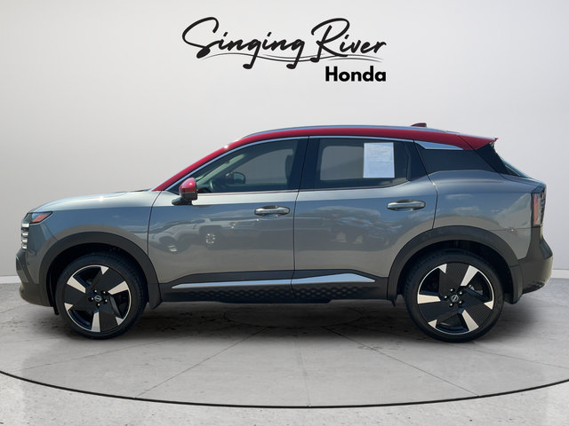 Used 2025 Nissan Kicks SR FWD image 4