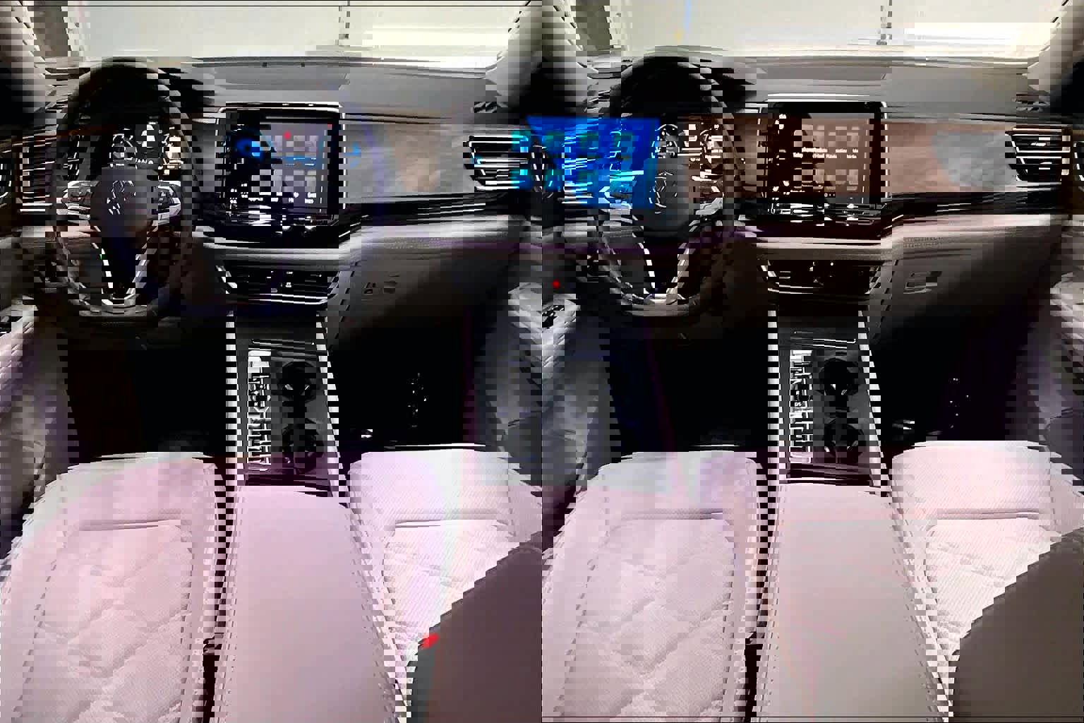 Used 2024 Volkswagen Atlas SE image 18