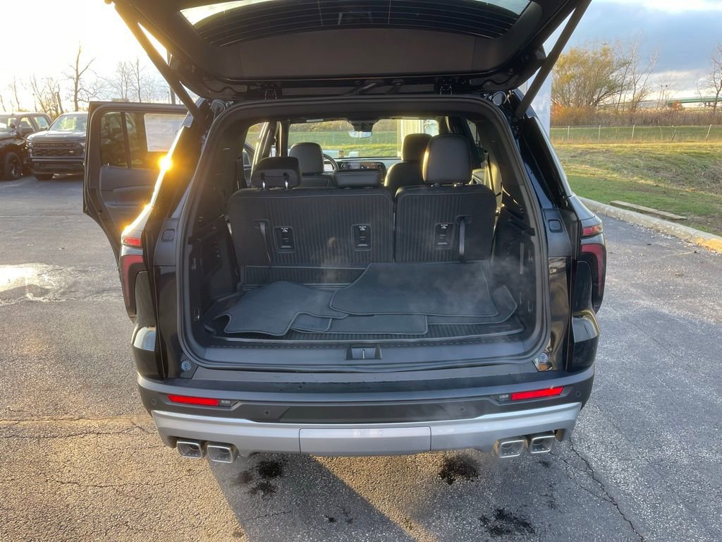 New 2026 Chevrolet Traverse LT w/ Driver Confidence Package image 31