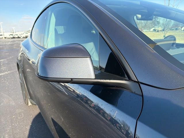 Used 2026 Tesla Model Y Standard image 6