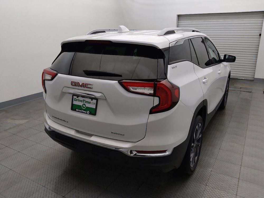 Used 2024 GMC Terrain SLT w/ LPO, Floor Liner Package image 7