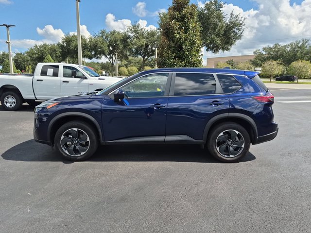 Used 2025 Nissan Rogue SV AWD/4WD image 9