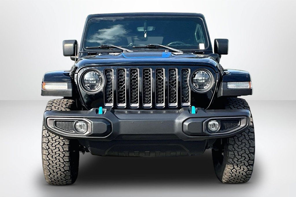 Used 2023 Jeep Wrangler Unlimited Rubicon 4xe w/ Cold Weather Group AWD/4WD image 2