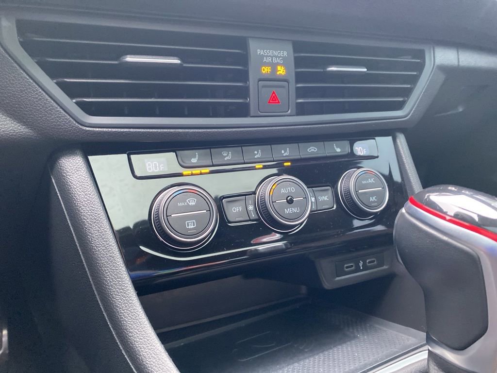 Used 2023 Volkswagen Jetta GLI Autobahn w/ GLI Black Package image 10