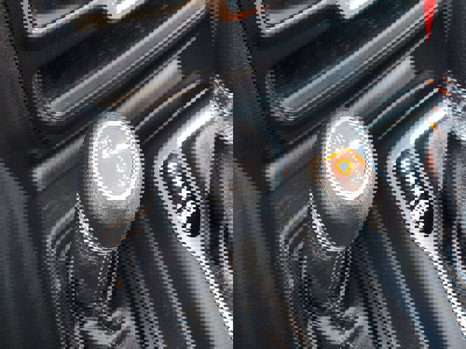 Used 2025 Jeep Gladiator Sport AWD/4WD image 28