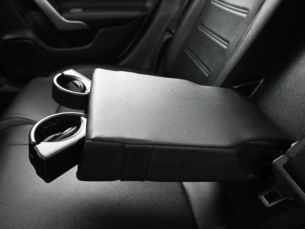 Used 2020 Mercedes-Benz CLA 250 4MATIC image 37