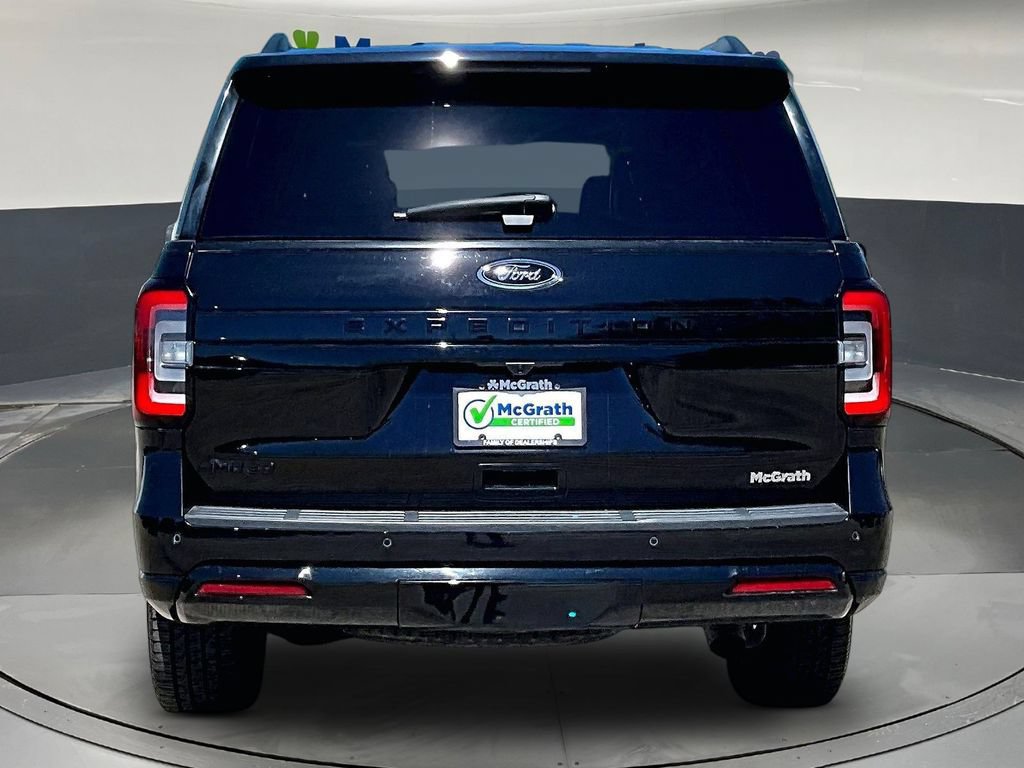 Used 2022 Ford Expedition Limited w/ Equipment Group 303A AWD/4WD image 6