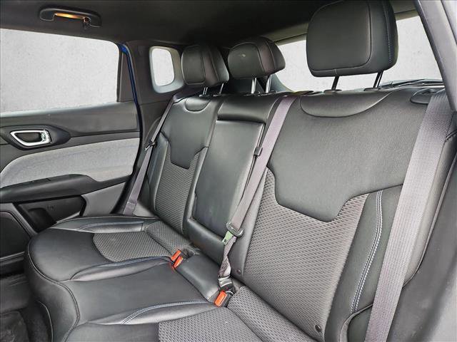 Used 2024 Jeep Compass Latitude AWD/4WD image 18
