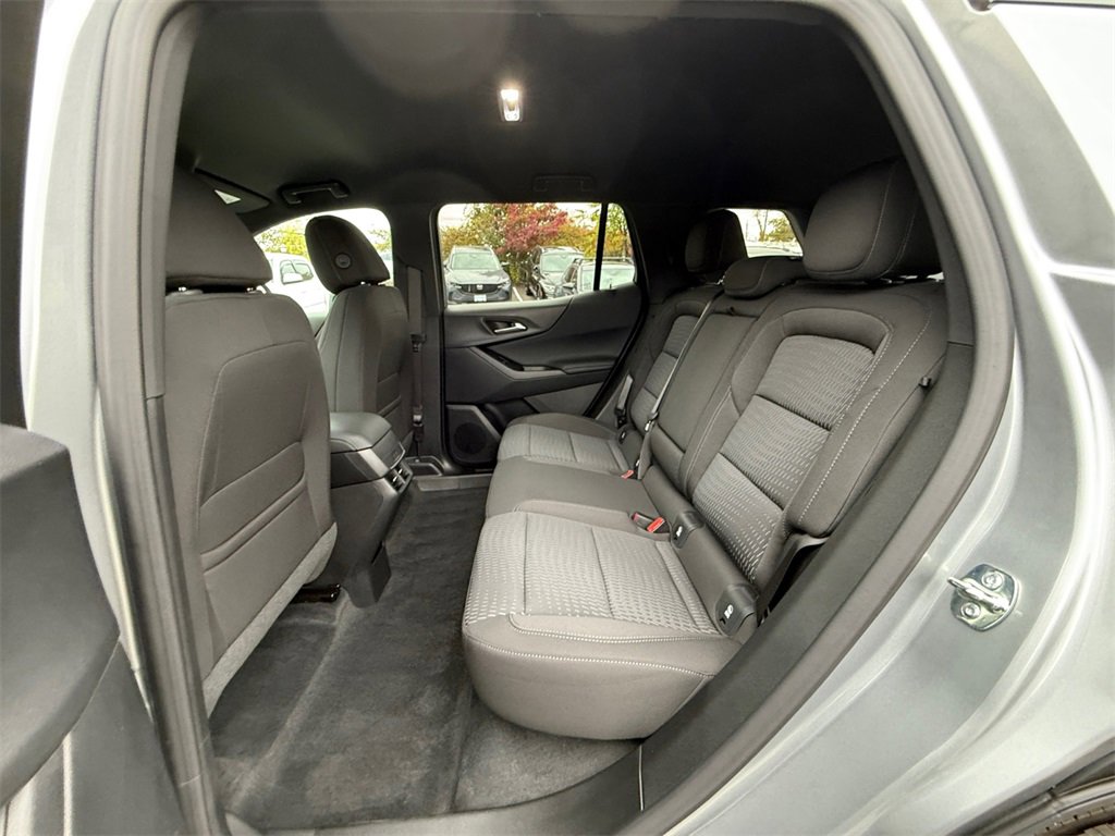 Used 2026 Chevrolet Equinox LT image 24