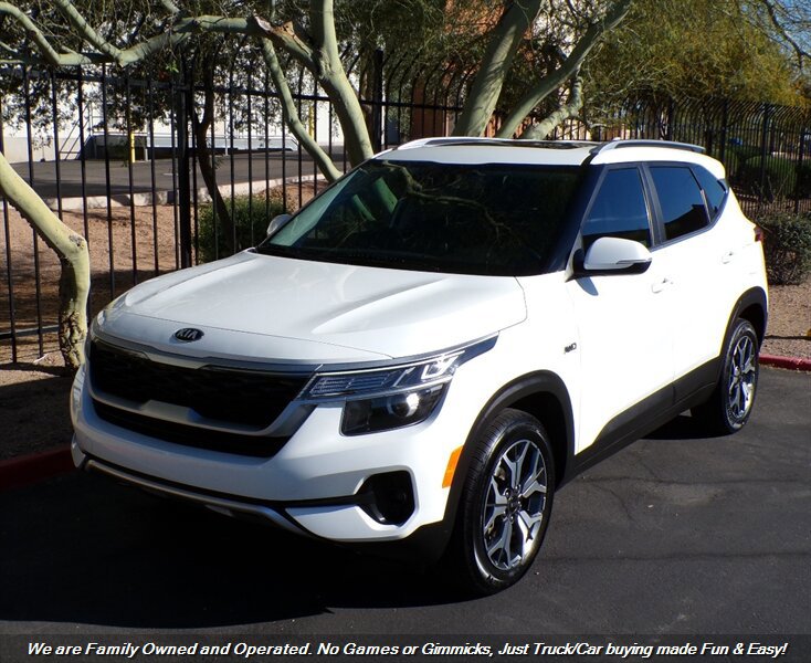 Used 2021 Kia Seltos EX AWD/4WD image 3