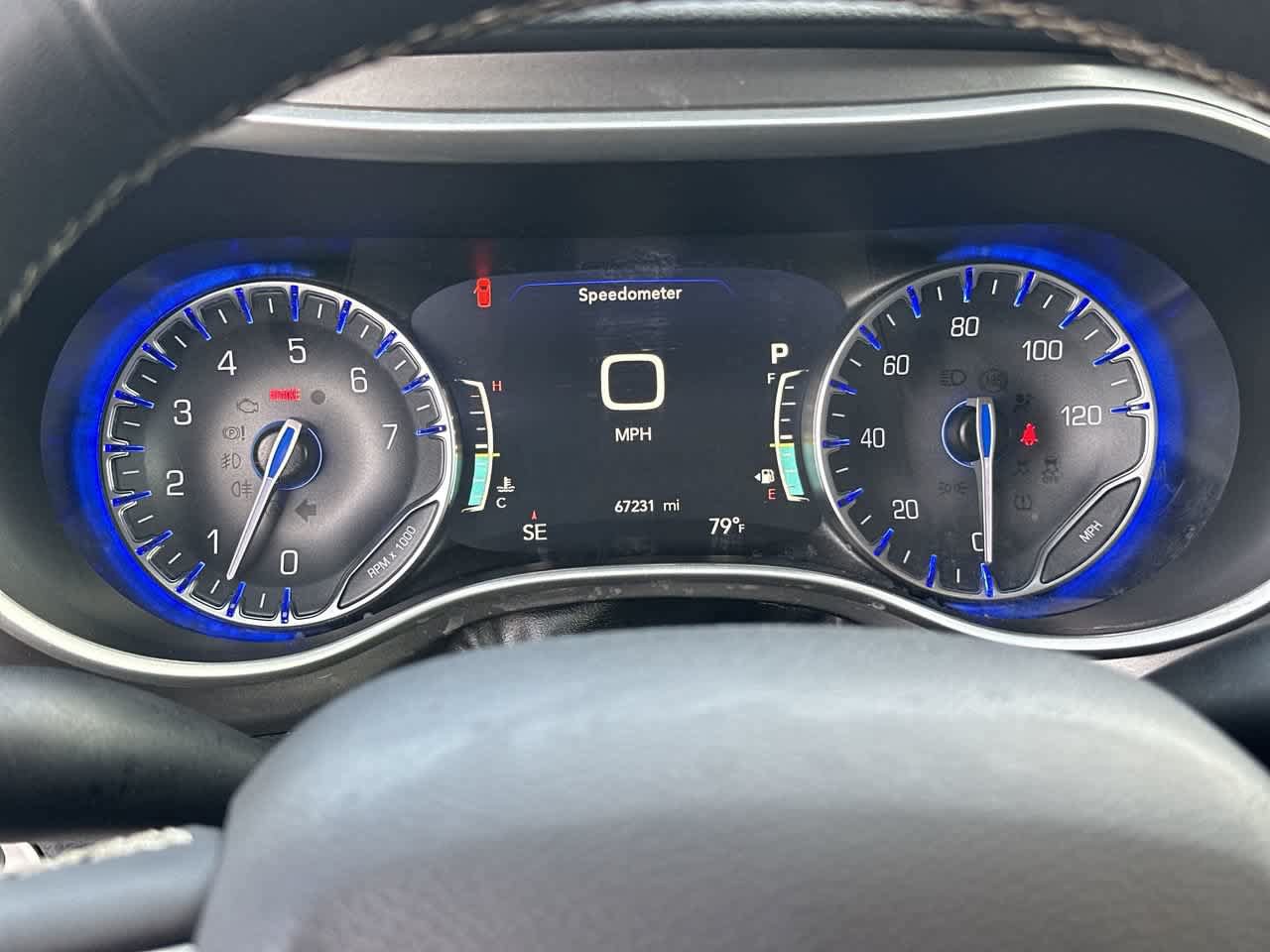 Certified 2024 Chrysler Pacifica Touring-L FWD image 28