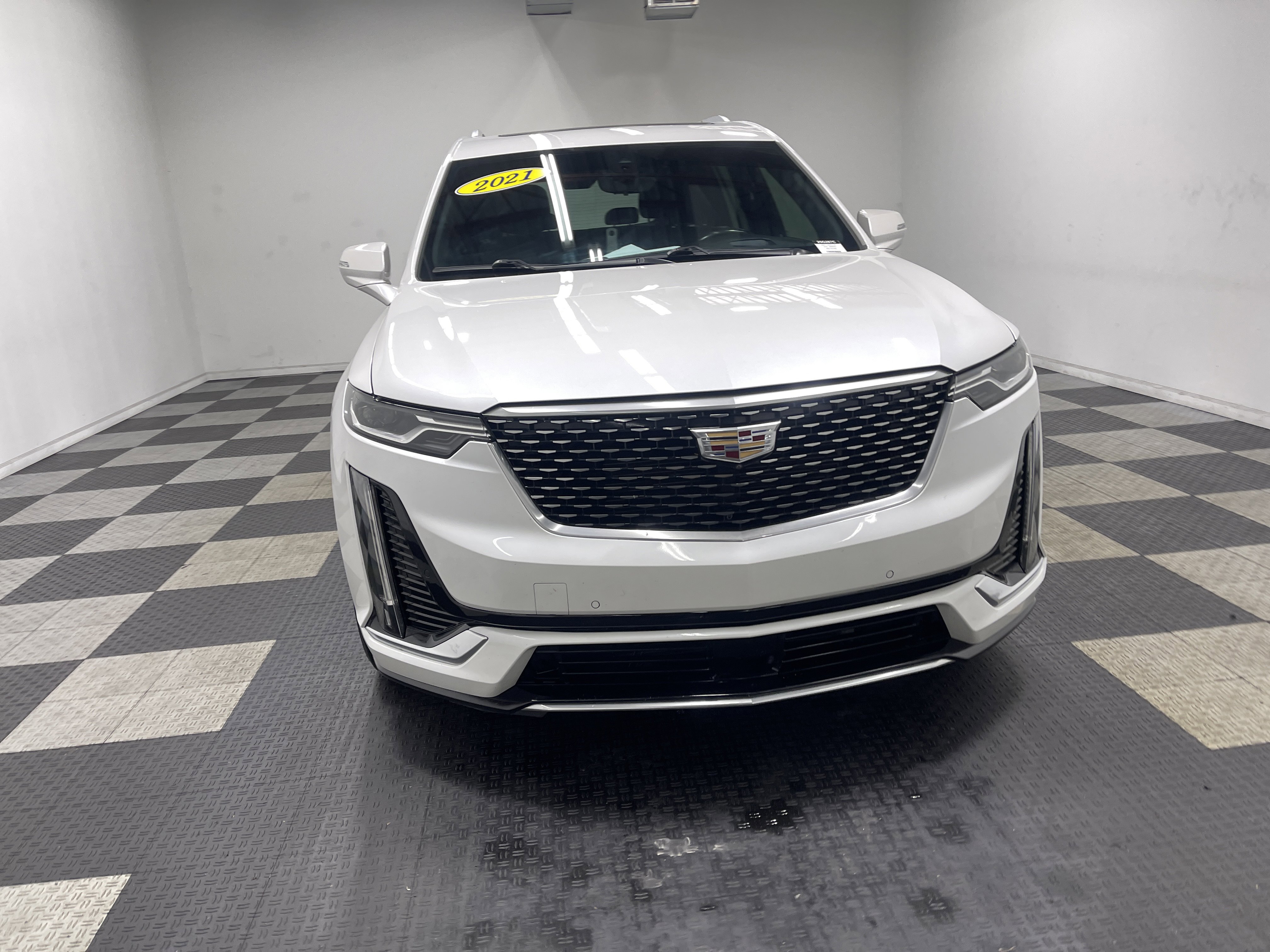 Used 2021 Cadillac XT6 Premium Luxury image 7
