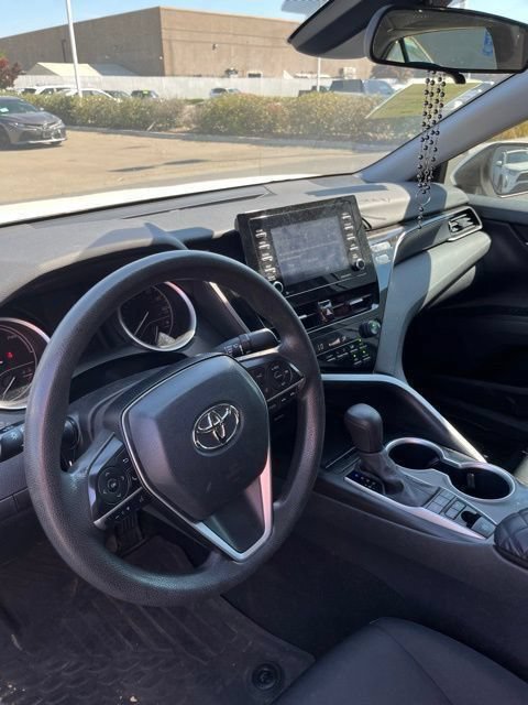 Used 2021 Toyota Camry LE FWD image 6