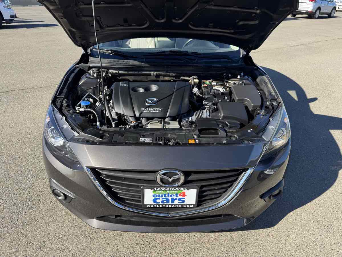 Used 2016 MAZDA MAZDA3 i Touring w/ Popular Equipment Package image 41