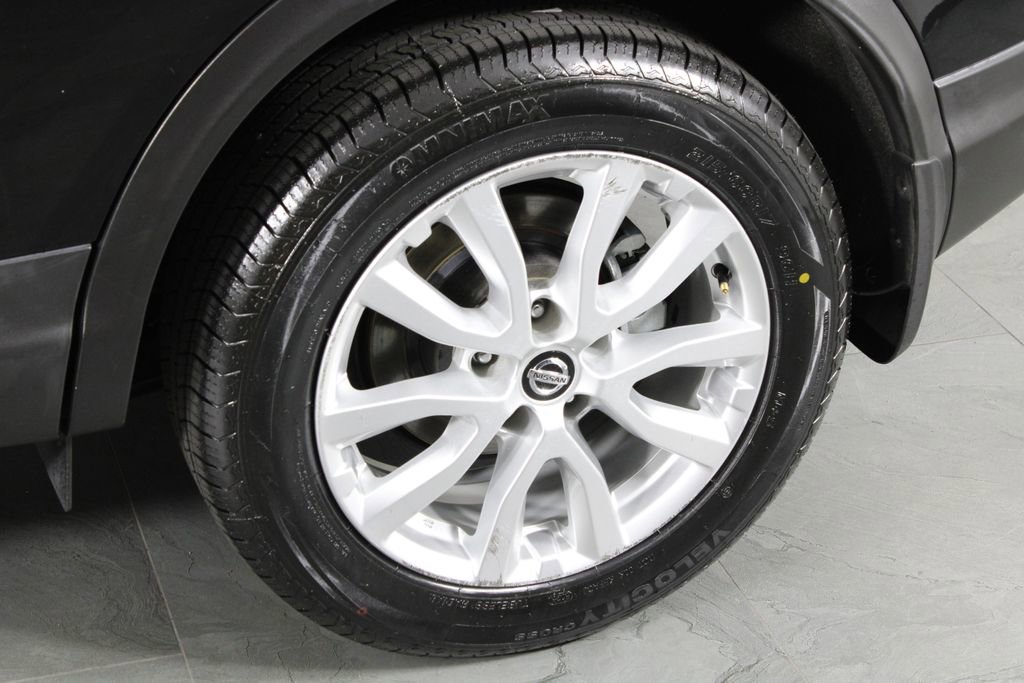 Certified 2021 Nissan Rogue Sport S FWD image 13