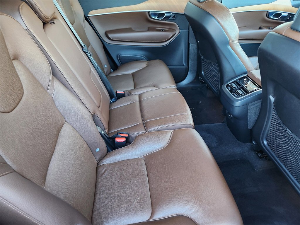 Used 2023 Volvo XC90 B5 Plus image 23