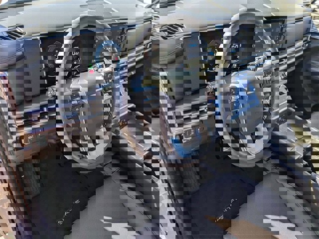 Certified 2025 Hyundai Santa Fe SEL image 7