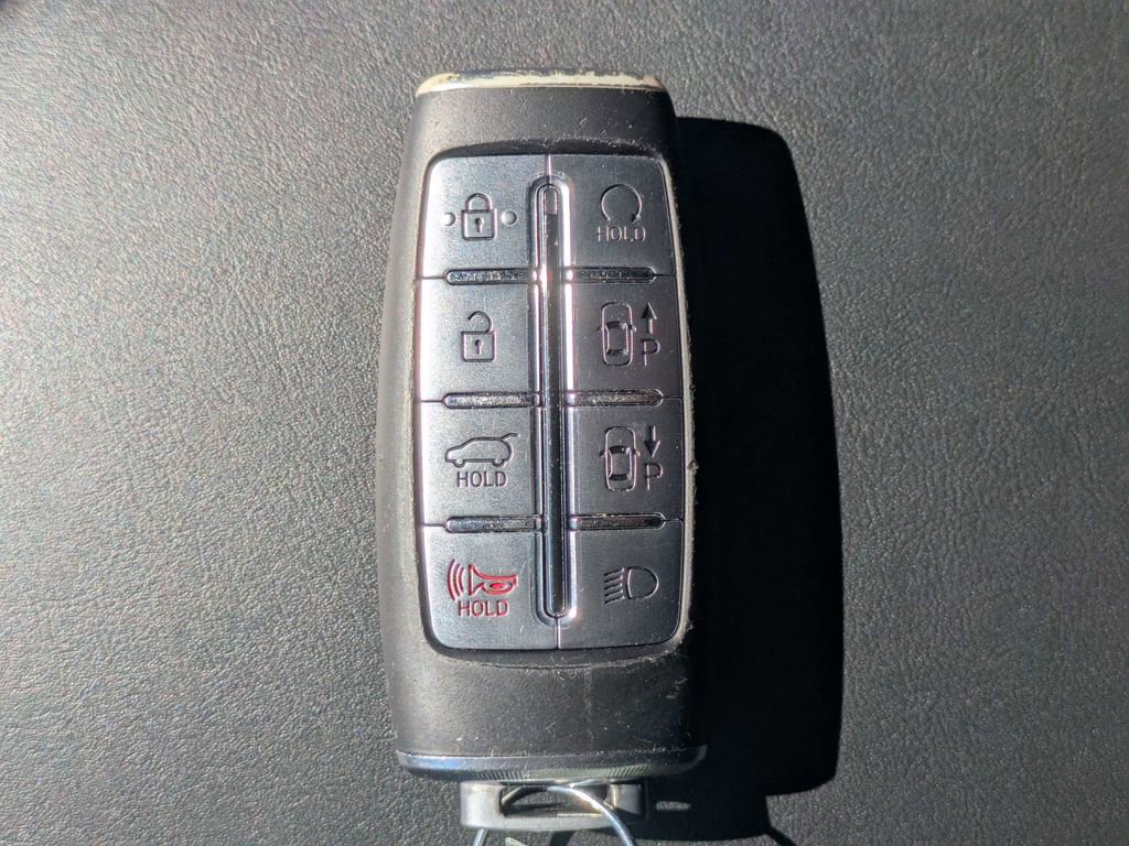 Used 2025 Genesis GV70 2.5T w/ Sport Prestige Package image 35