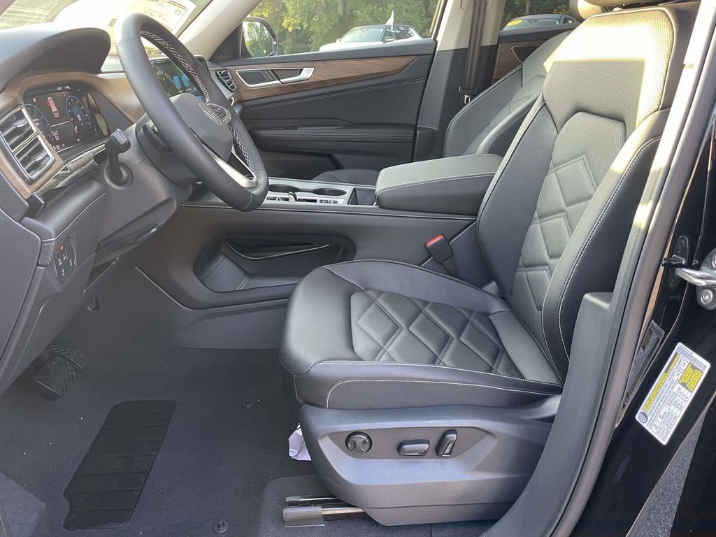 New 2026 Volkswagen Atlas SE FWD image 15