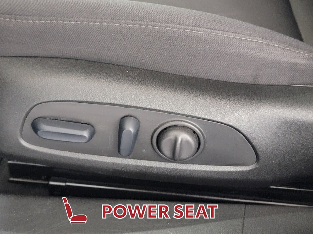 Used 2024 Chevrolet Malibu LT image 16