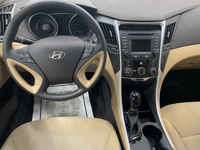 Used 2014 Hyundai Sonata GLS w/ Popular Equipment Group 2 FWD video 2