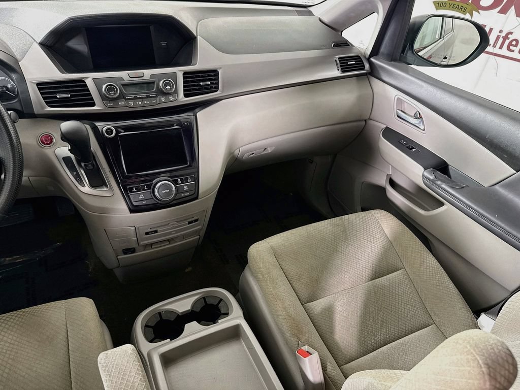 Used 2017 Honda Odyssey SE image 25