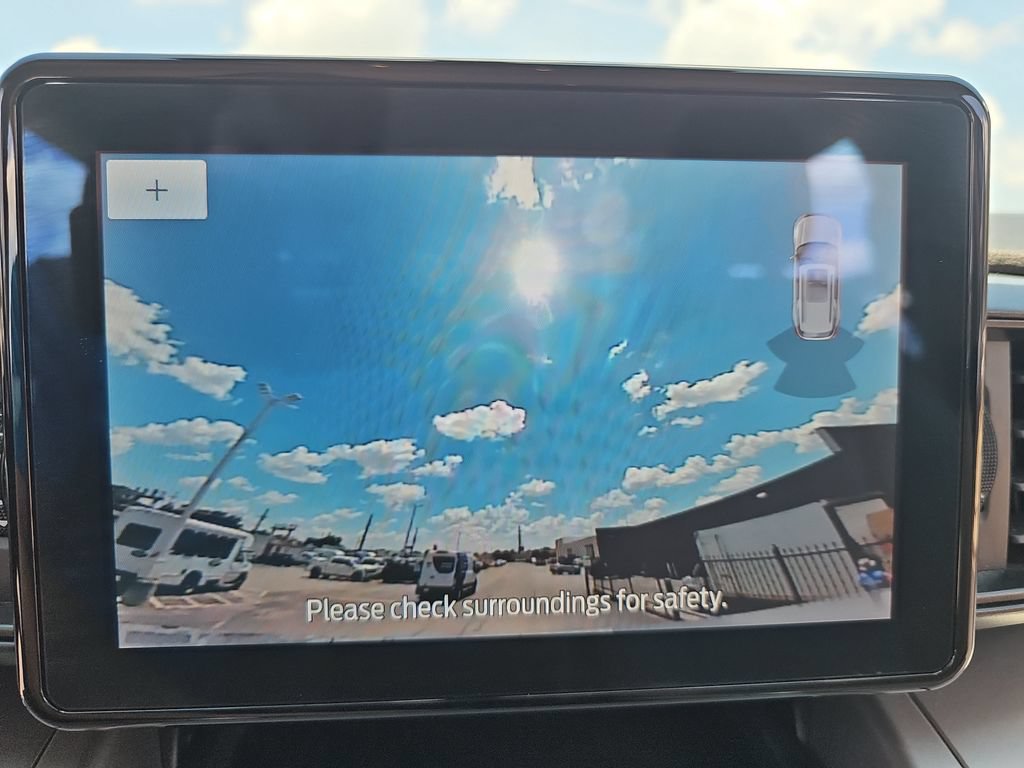 Used 2022 Ford Explorer XLT w/ Class IV Trailer Tow Package RWD image 21