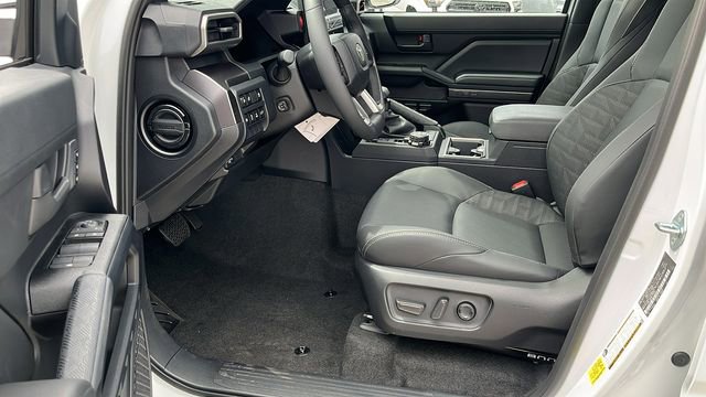 New 2026 Toyota 4Runner TRD Off-Road Premium AWD/4WD image 18