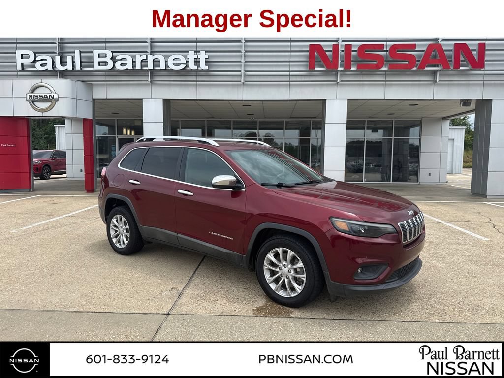 Used 2019 Jeep Cherokee Latitude w/ Popular Appearance Group