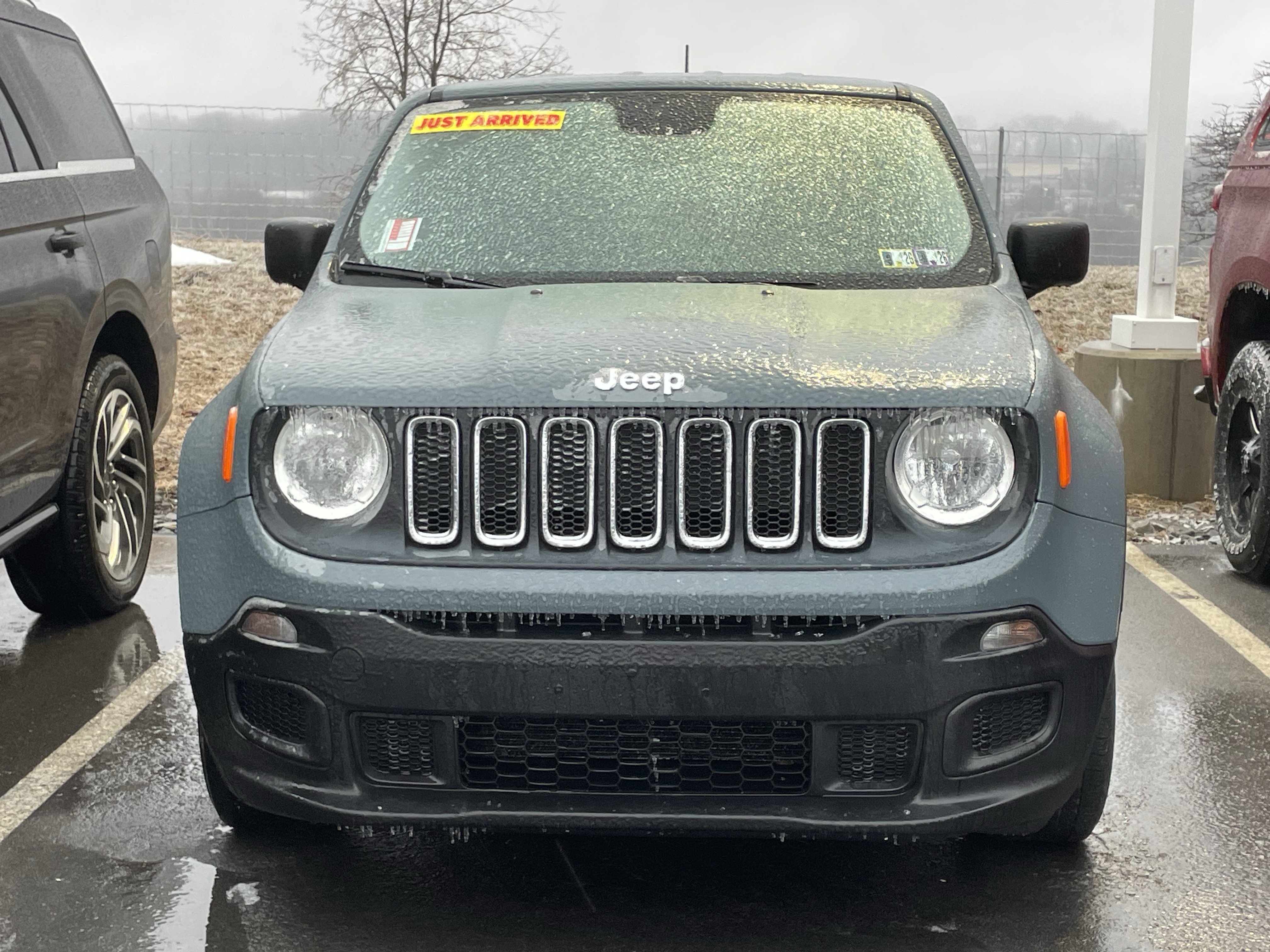 Used 2017 Jeep Renegade Sport w/ Power & Air Group image 7