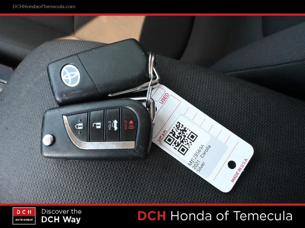 Used 2021 Toyota Corolla LE FWD image 15
