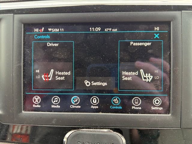 Used 2018 Chrysler Pacifica Touring-L image 24