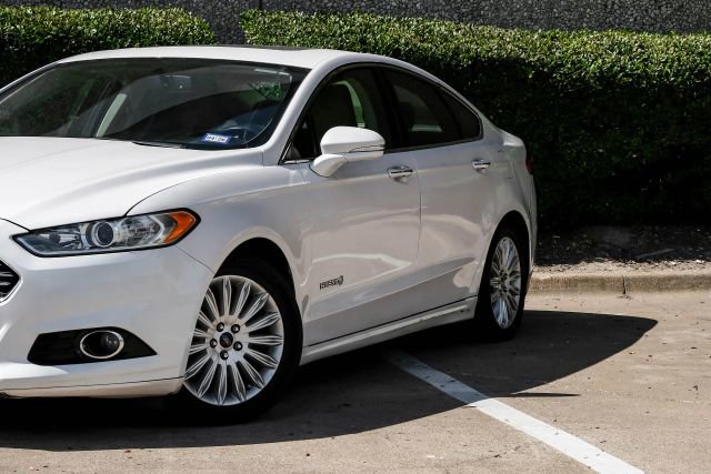 Used 2016 Ford Fusion SE w/ Equipment Group 502A image 7