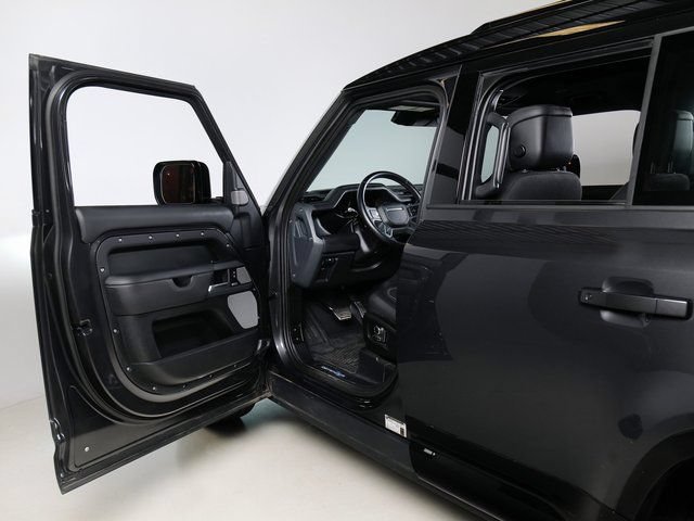 Used 2024 Land Rover Defender 130 X AWD/4WD image 25