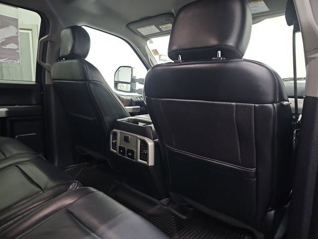 Used 2019 Ford F350 Lariat w/ Chrome Package image 30