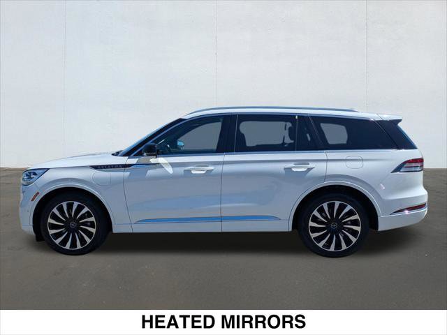 Certified 2023 Lincoln Aviator Black Label Grand Touring w/ Class IV Trailer Tow Package AWD/4WD image 2