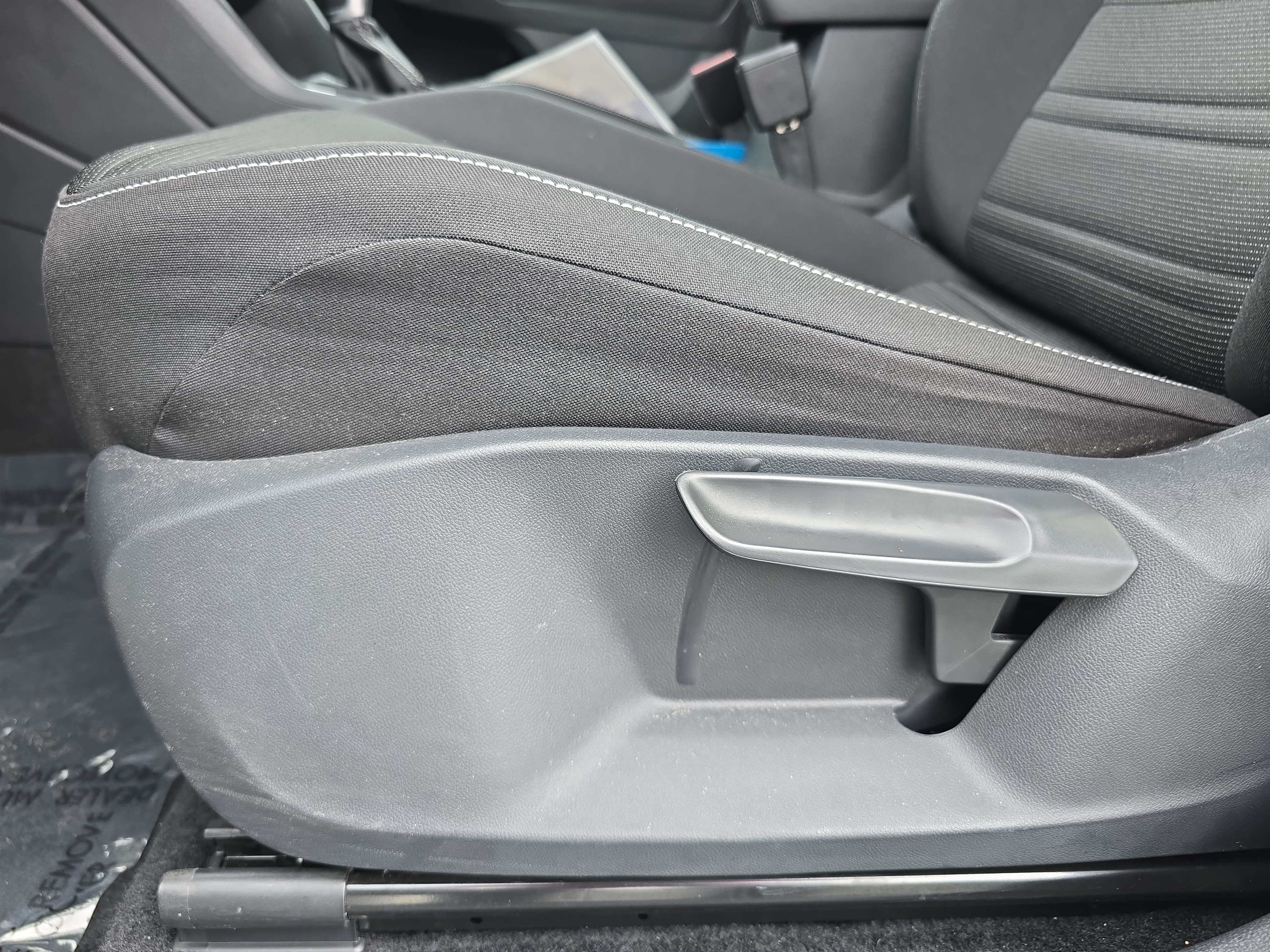 Certified 2023 Volkswagen Tiguan S FWD image 29