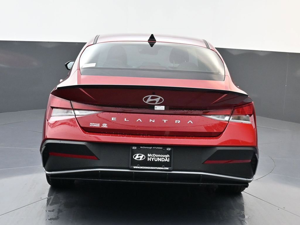 Certified 2025 Hyundai Elantra Sport image 5