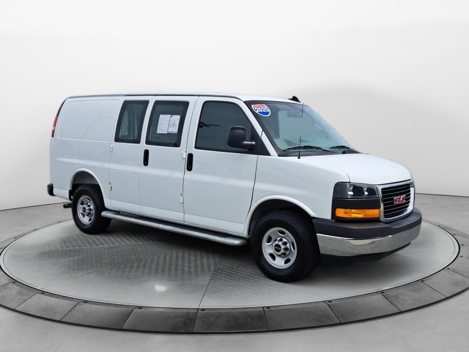 Used 2025 GMC Savana 2500 w/ Driver Convenience Package RWD image 1