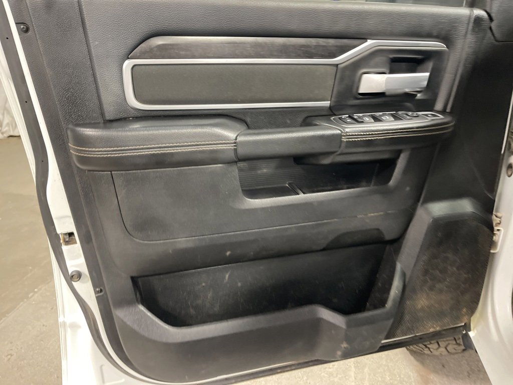 Used 2024 RAM 3500 SLT w/ Quick Order Package 2YG SLT image 27