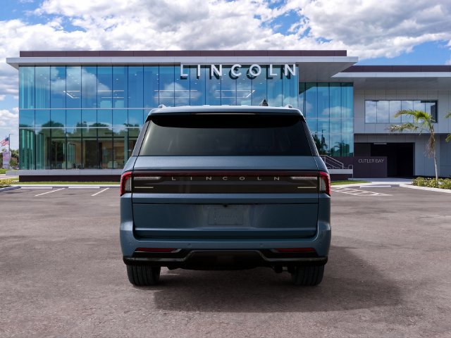 New 2027 Lincoln Navigator L Reserve w/ Jet Appearance Package RWD image 7