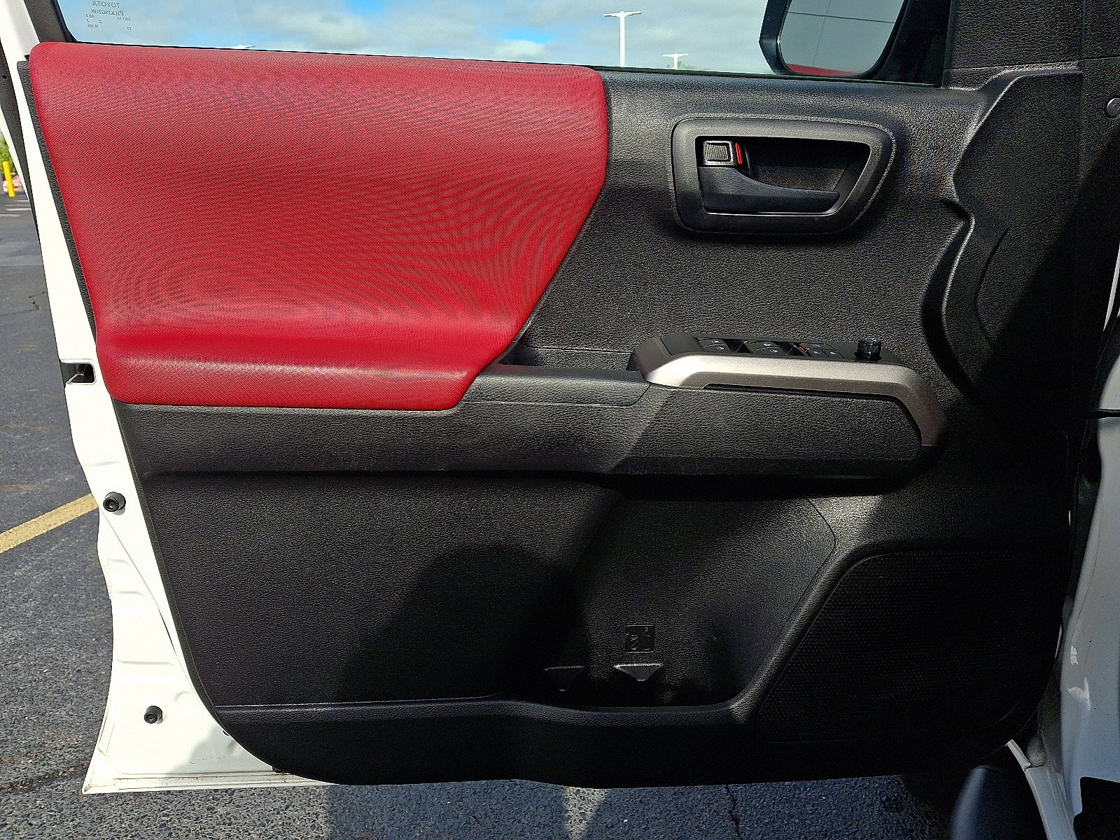 Used 2023 Toyota Tacoma SR5 image 12